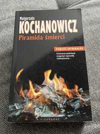 Książka „Piramida Śmierci” autorstwa Małgorzata Kochanowicz