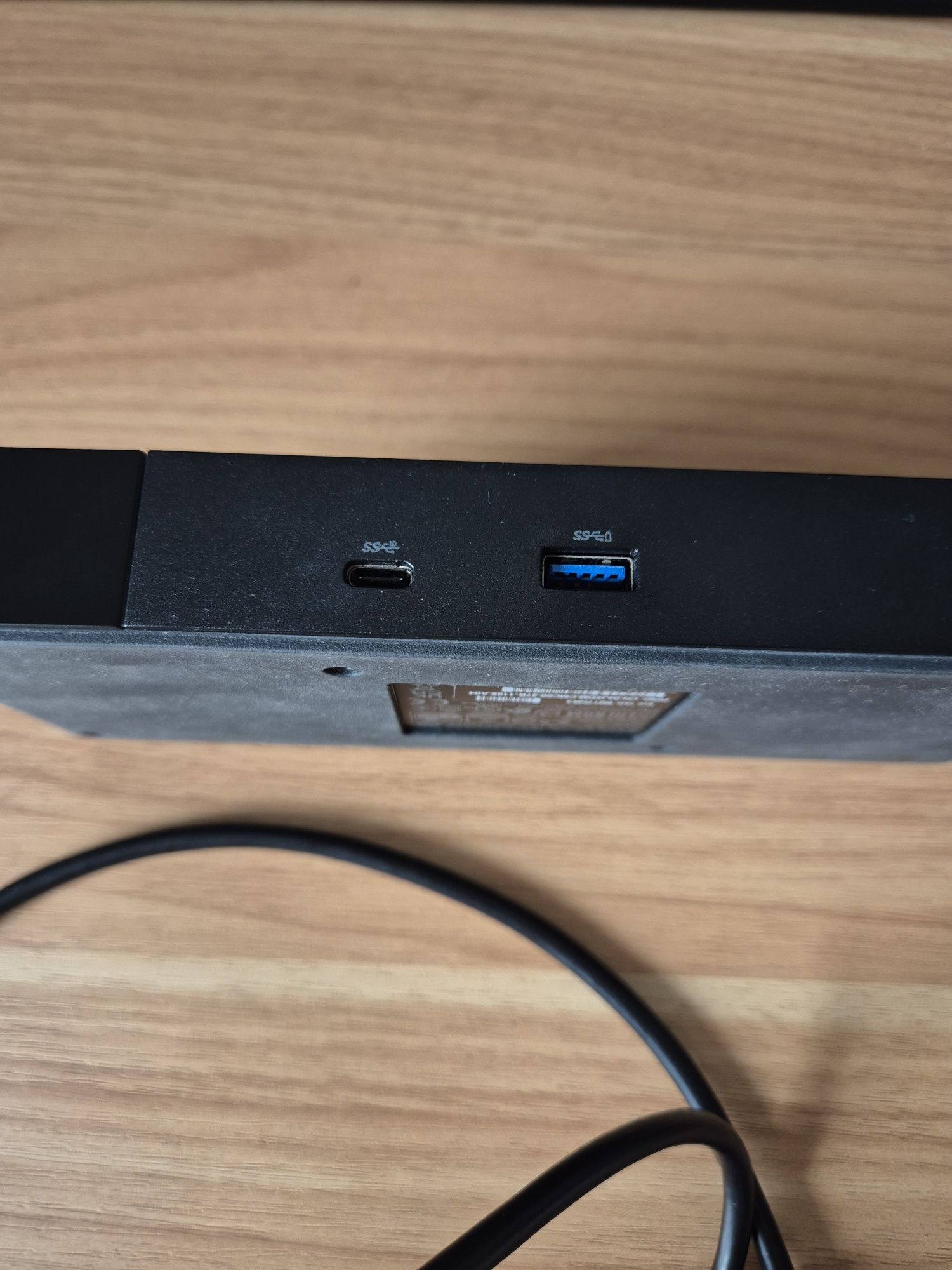 Stacja dokująca dell do laptopa komputera k20A001 wd19s
