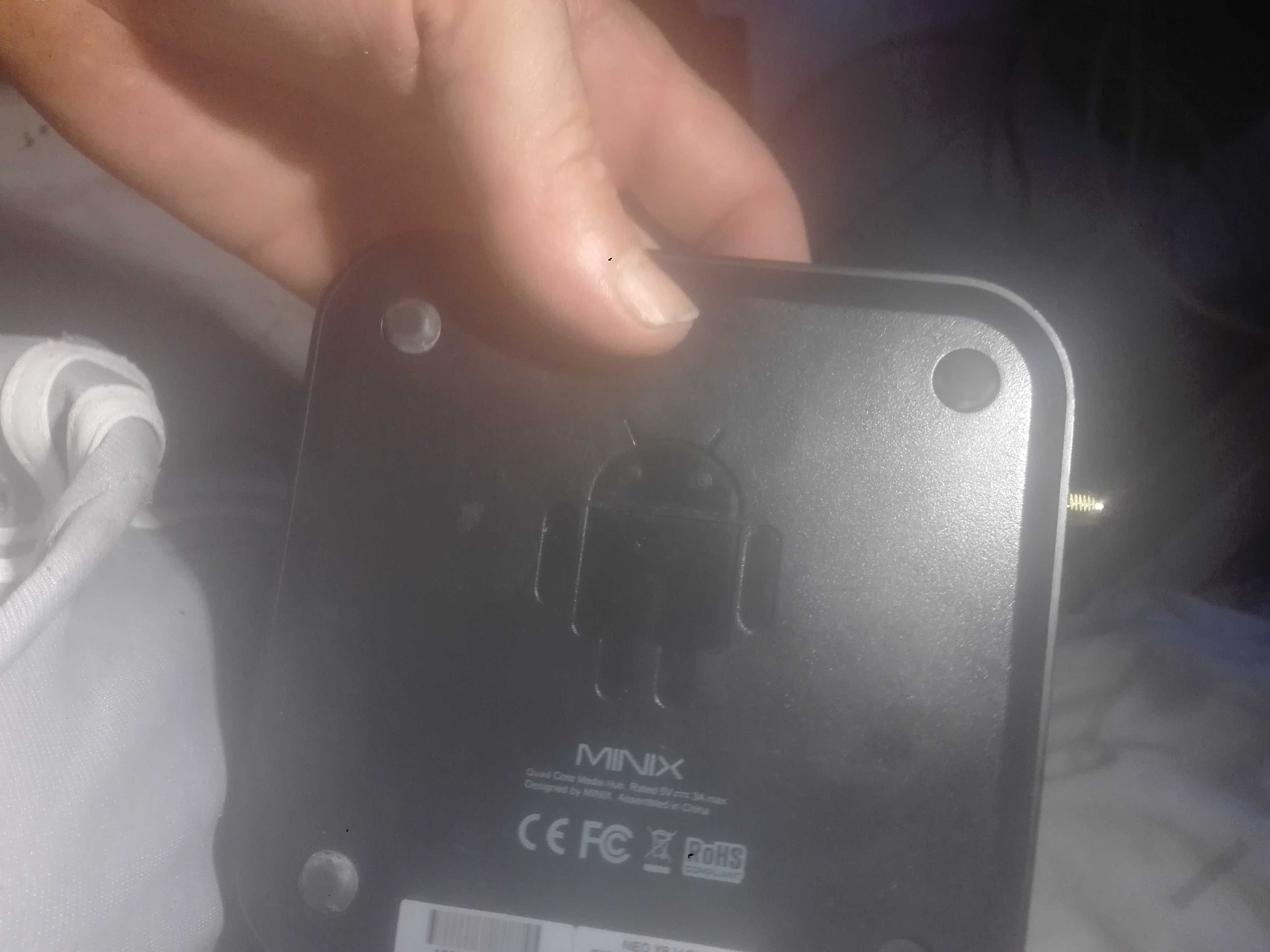 Mini box android  minix