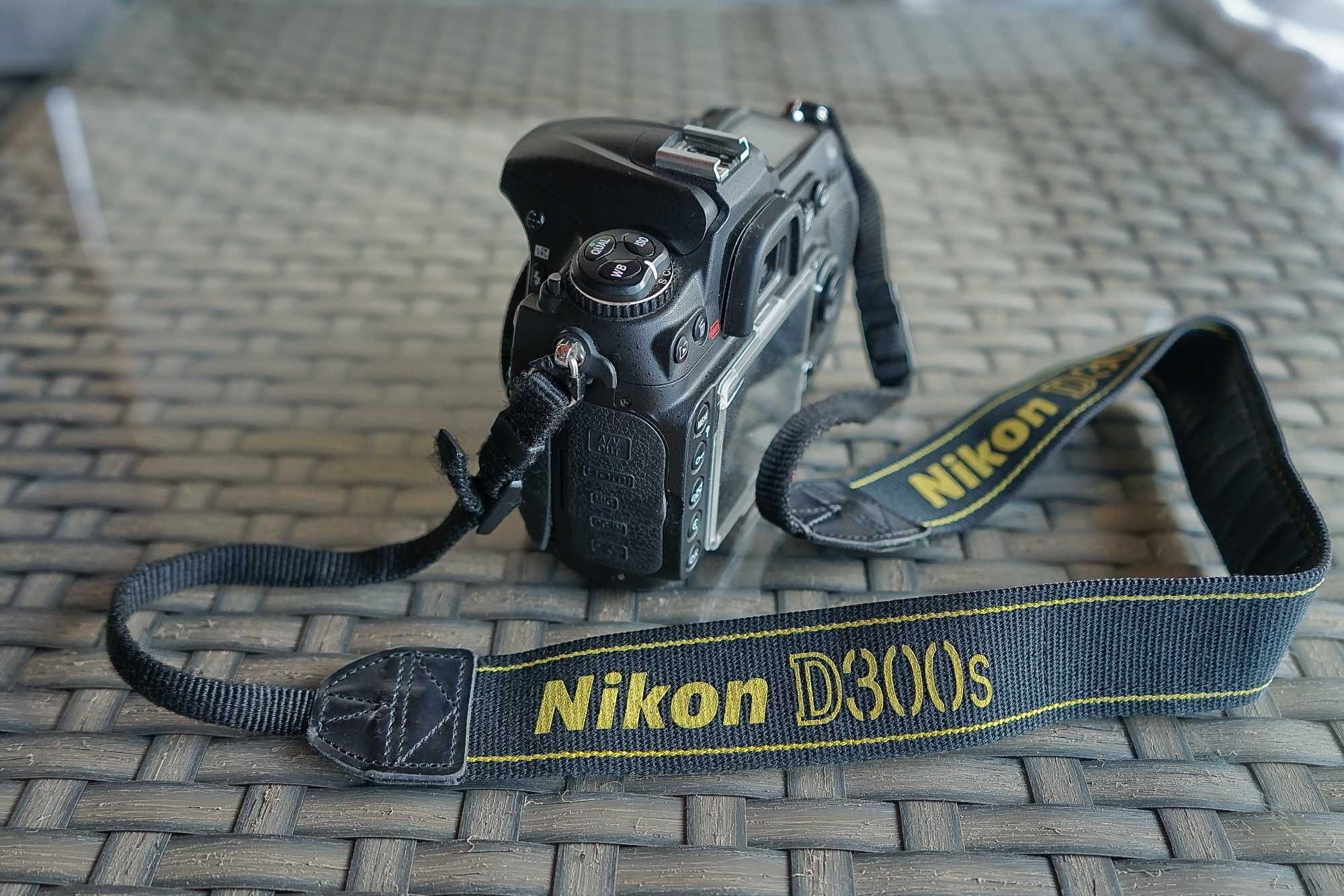 Vendo Nikon D300s com 77470 disparos - NOVO PREÇO