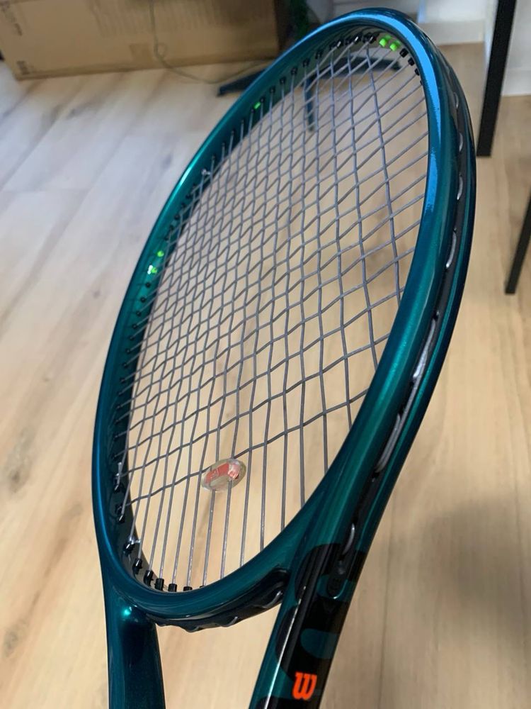 Тенісна ракетка Wilson blade V9 Pro Stock 18x20 2024 року