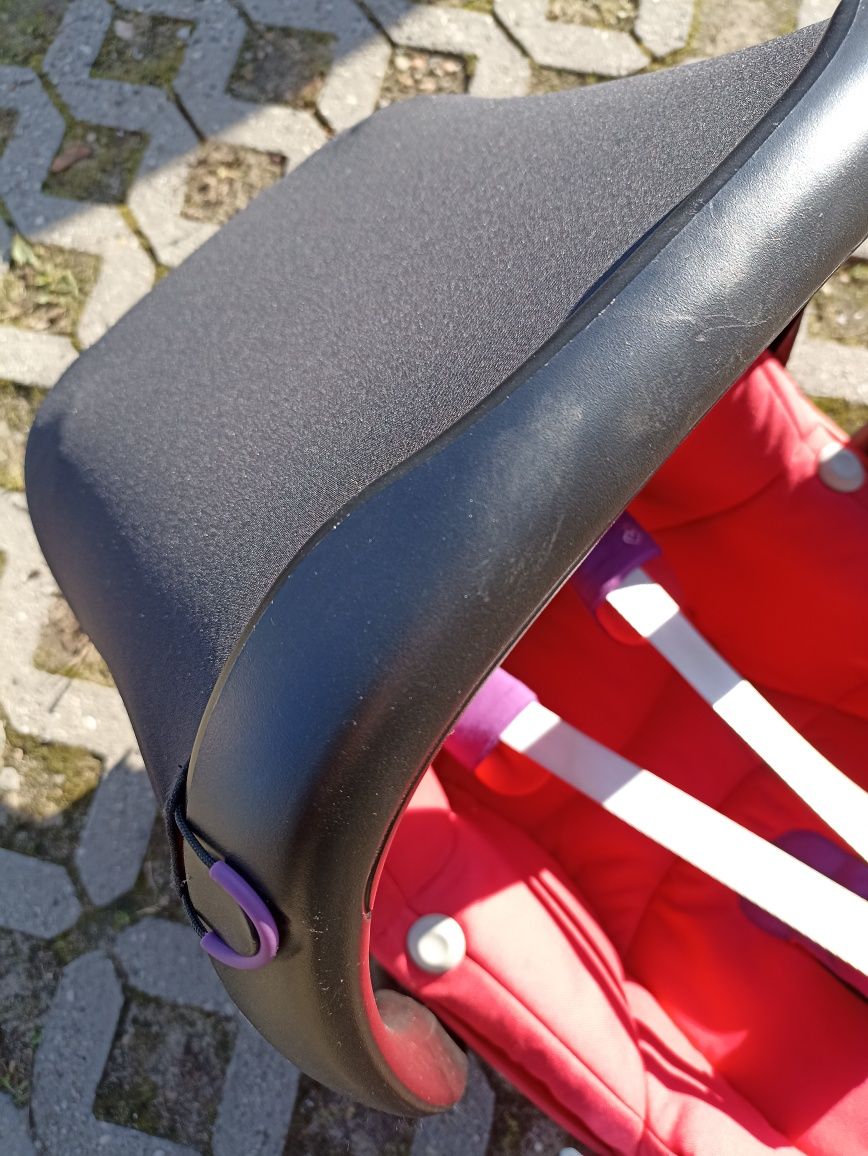 Maxi Cosi Pebble Plus 2way fix, fotelik + baza, nosidełko  czerwone