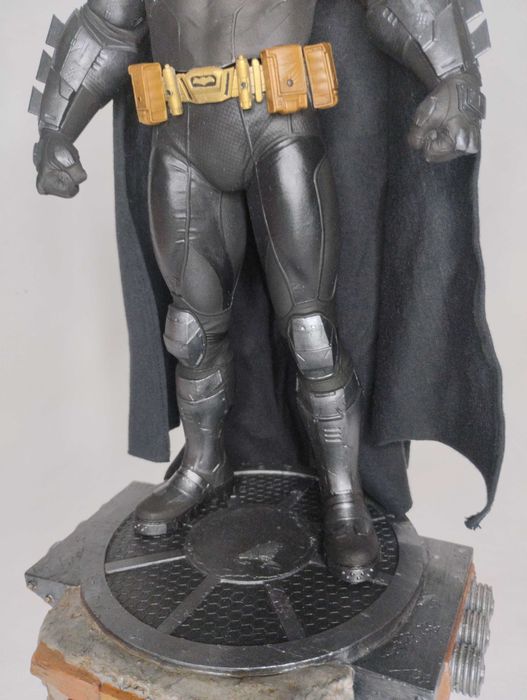 Estátua Batman em resina (42cm)