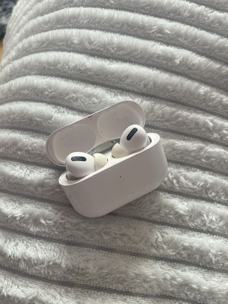 Airpods pro apple