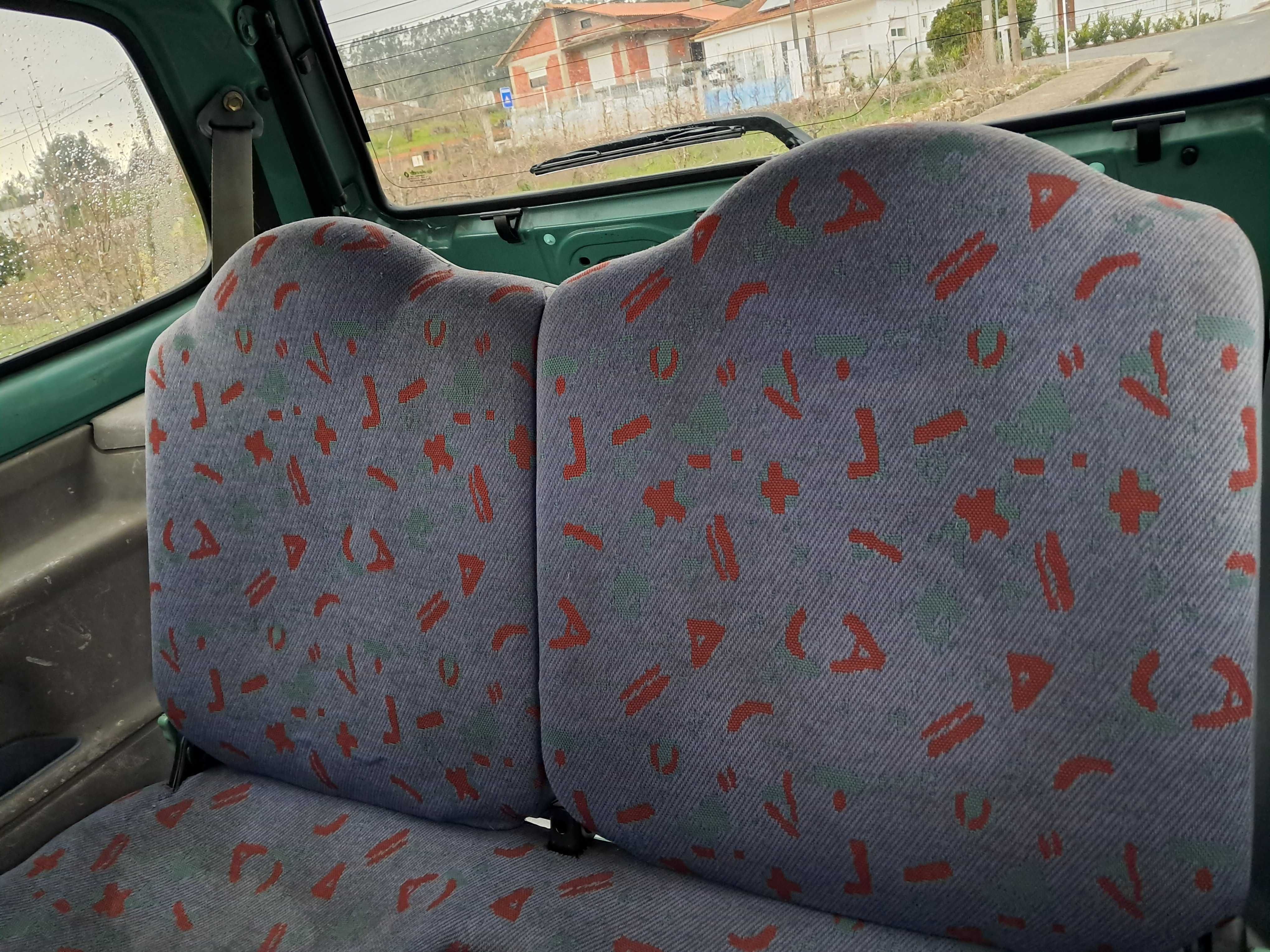 Twingo de 1993 em bom estado