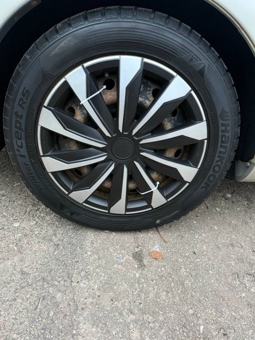 Toyota Avensis 2008р restayling 2,2d механіка 6ступка ідеальний стан