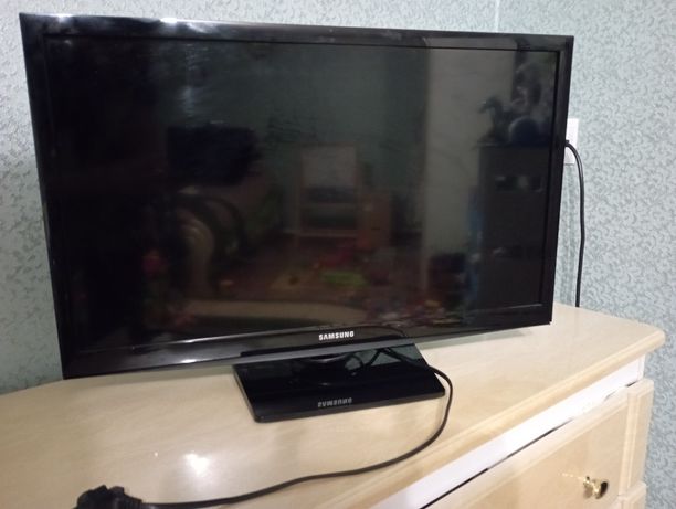 Продам телевизор Samsung 24d