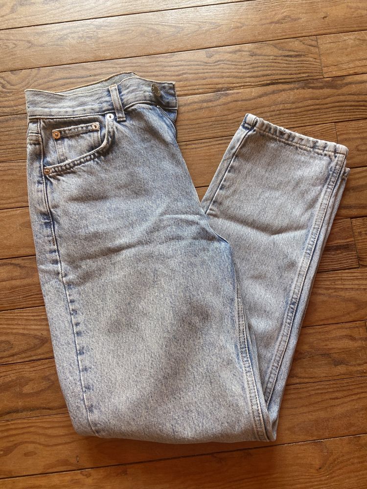 Mom jeans claras