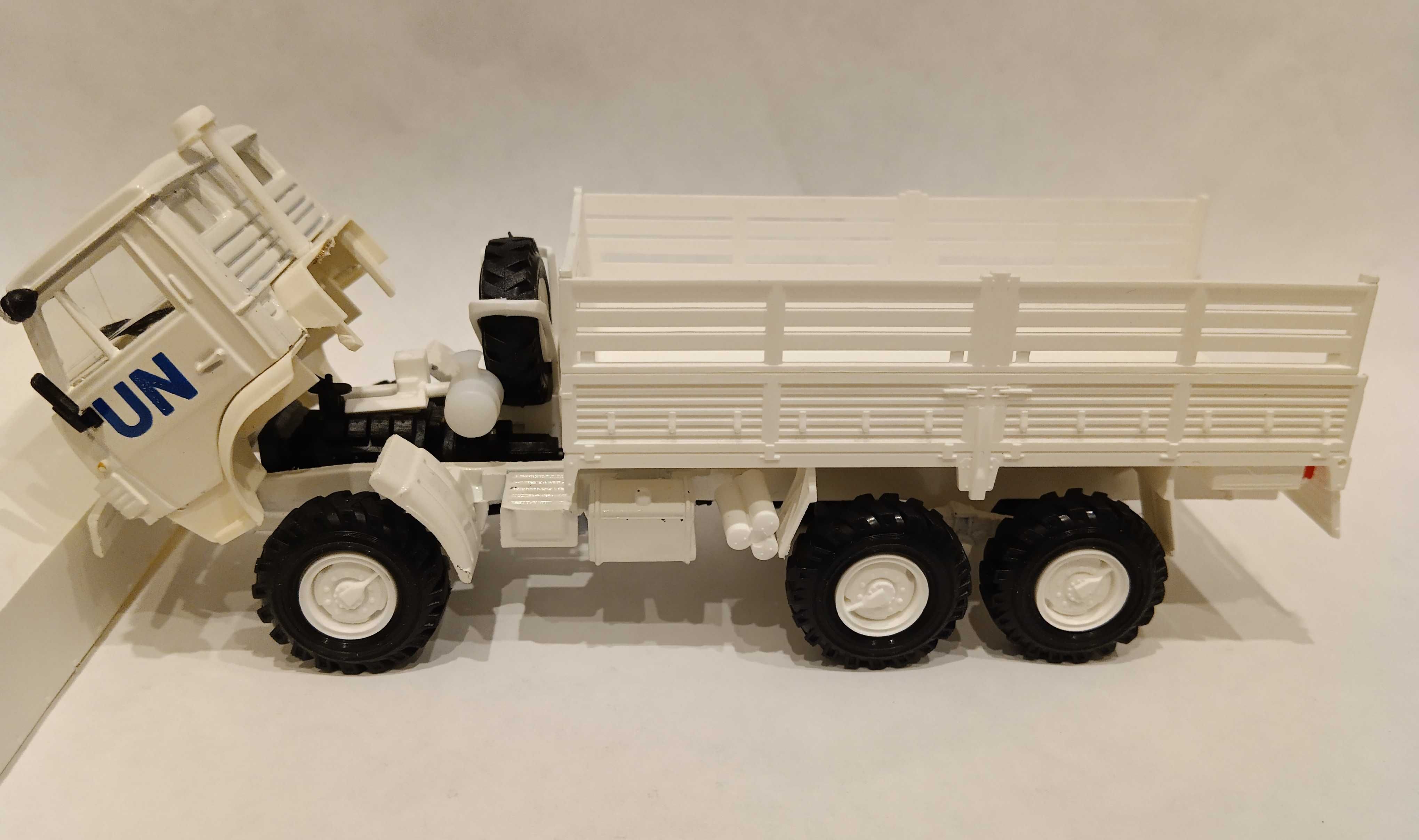Модель грузовик КамАЗ-4310 "ООН", Элекон/Арек 1:43