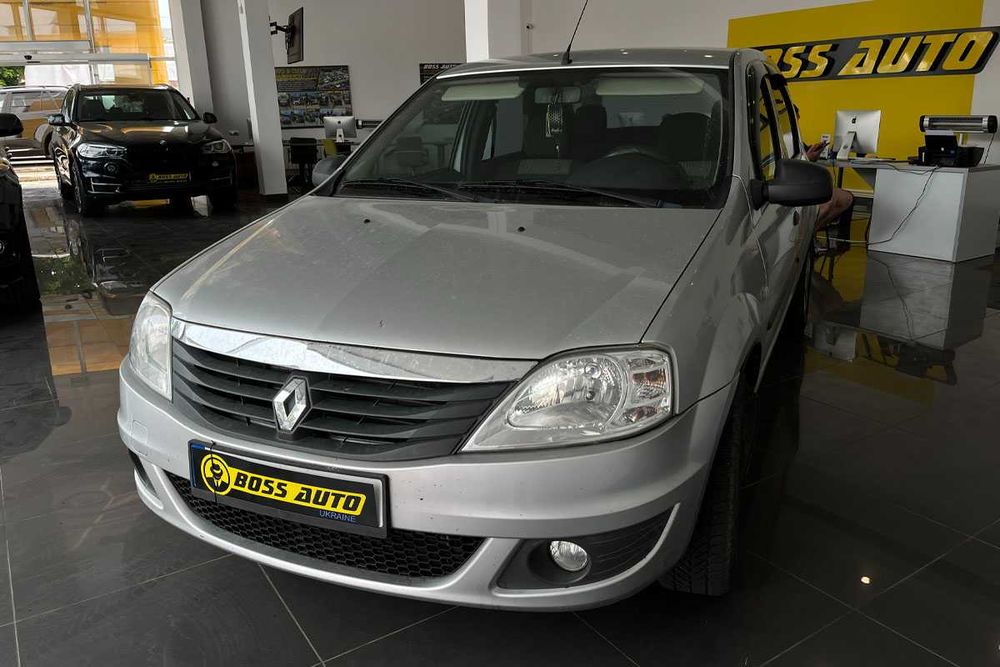 Renault Logan 2010