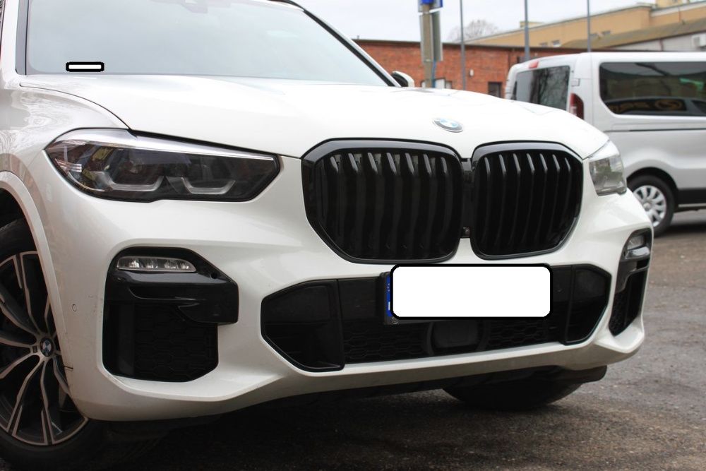 Grill Atrapa Nerki M-PERFORMANCE OE BMW X5 G05 bez Night Vision F-Vat