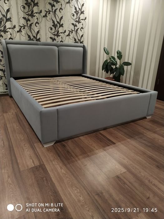 Ліжко двоспальне