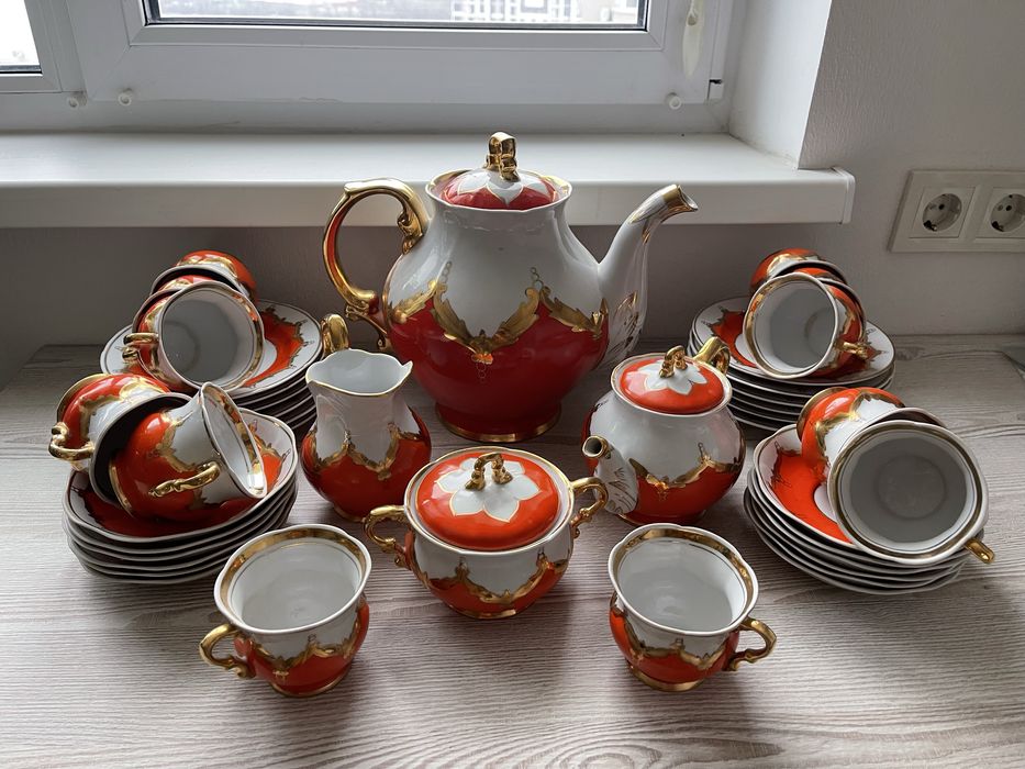 Вінтажний чайний сервіз на 12 персон