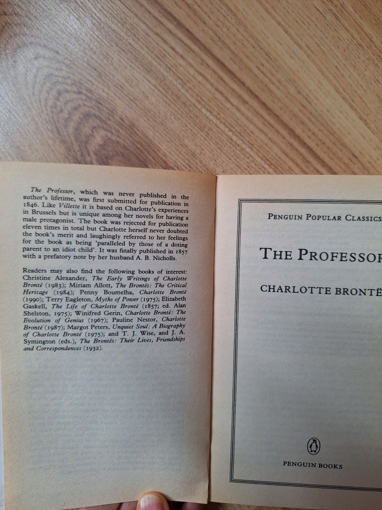 Książka w j. Angielski The professor Charlotte Bronte