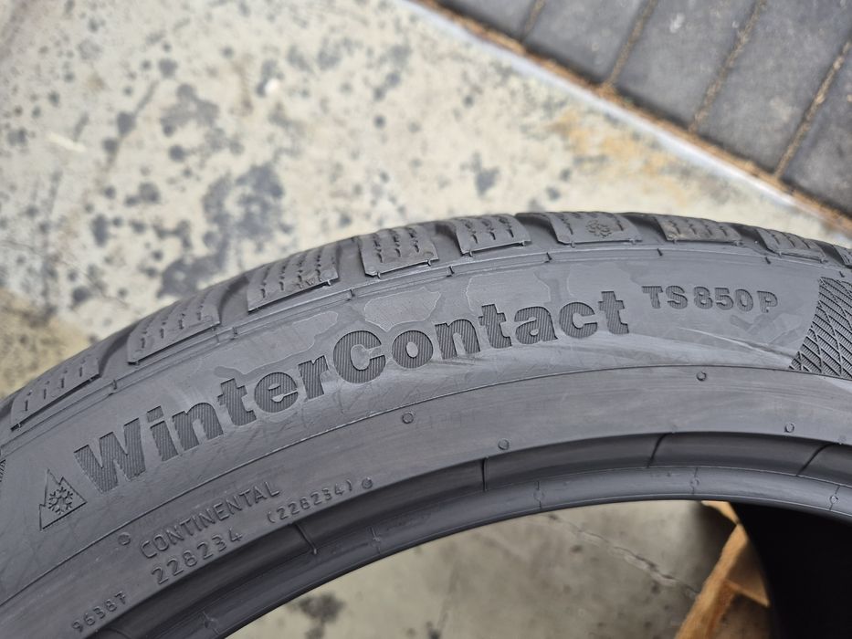 255/40/19 100V Continental wintercontact ts850p 7mm