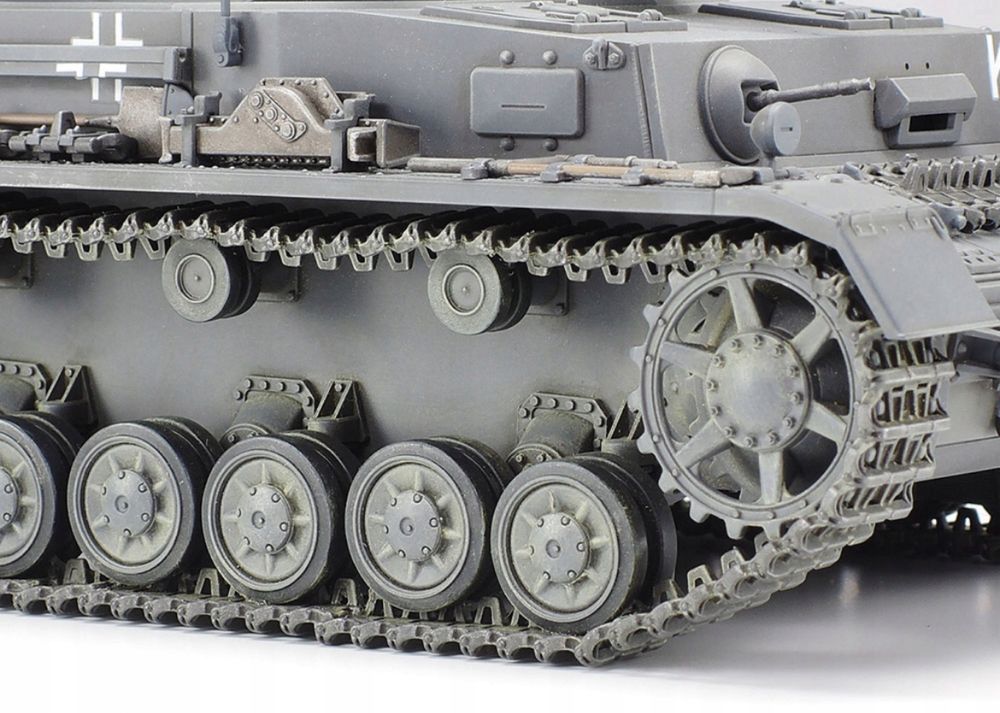 Czołg PzKpfw Panzer IV Ausf.F 1:35 model 35374 Tamiya