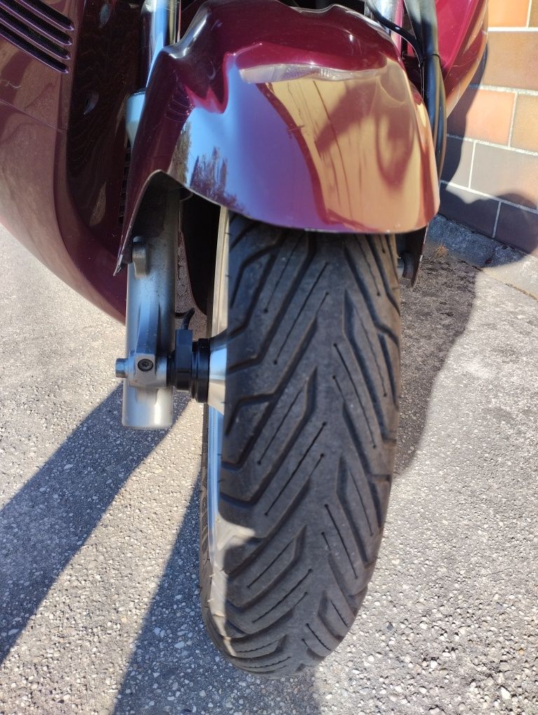 Suzuki Burgman 250