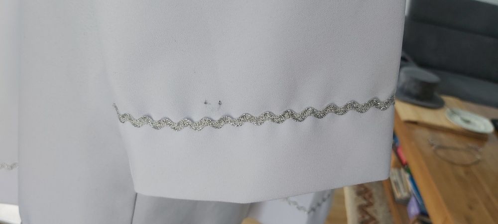 Sprzedam strój komunijny, spodnie i buty