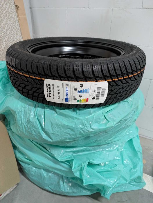 Nowe koła (z oponami zimowymi) do Toyoty Aygo X