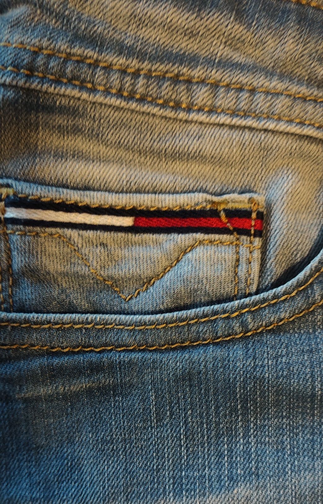 Tommy Hilfiger świetny stan oryginalne spodenki jeansowe S/M