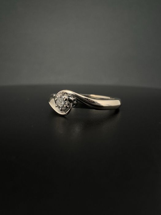 Золота каблучка / золотое кольцо / діаманти