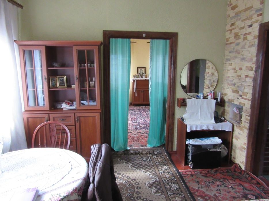 Дом 95 км от Киева срочно продам в отличном месте и состоянии