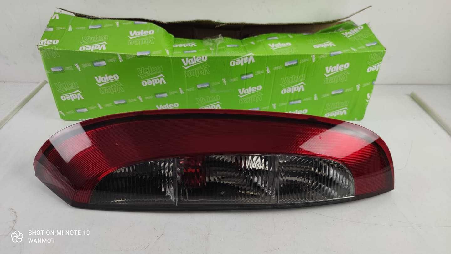 Lampa tylna zespolona prawa Opel Corsa