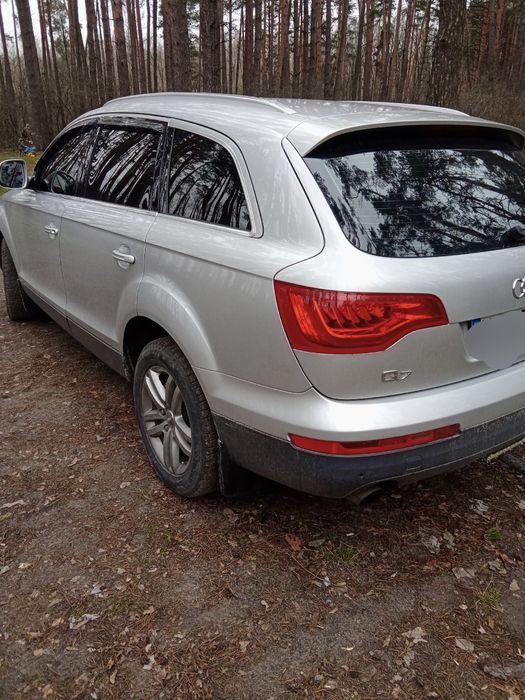 Продам автомобиль Ауди ку7