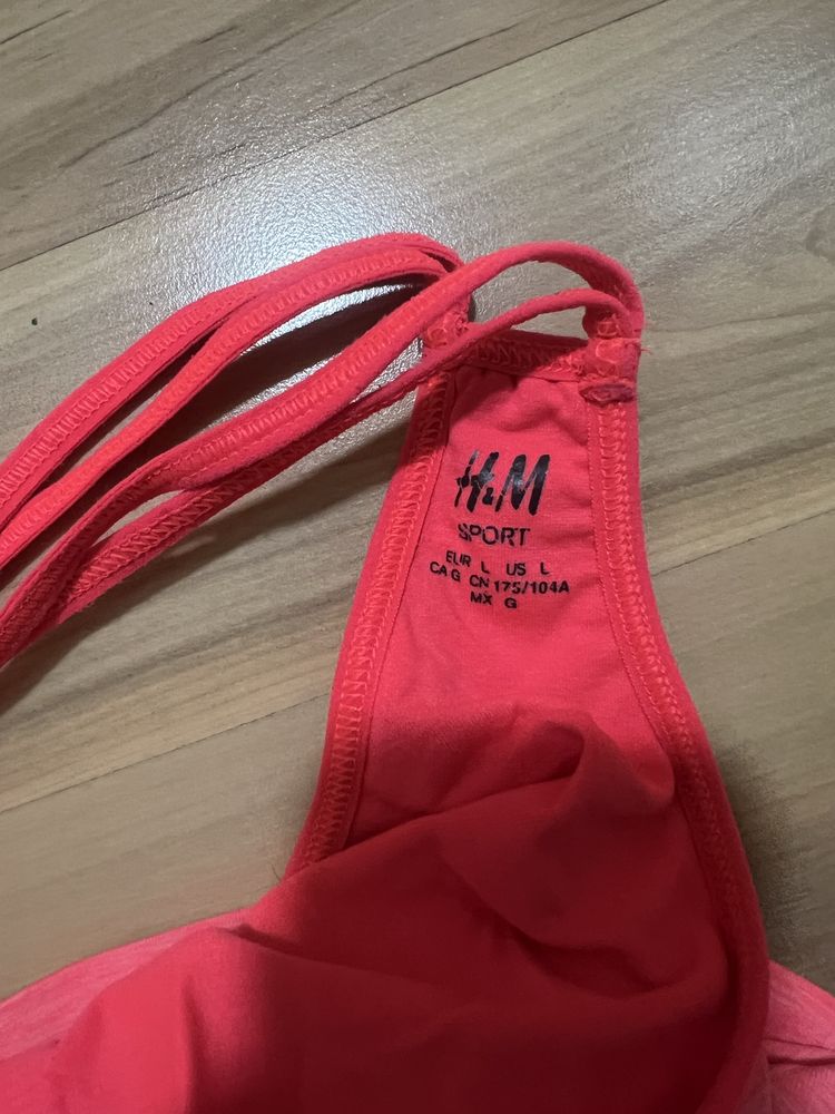 Спортивна майка з вшитими чашками H&M