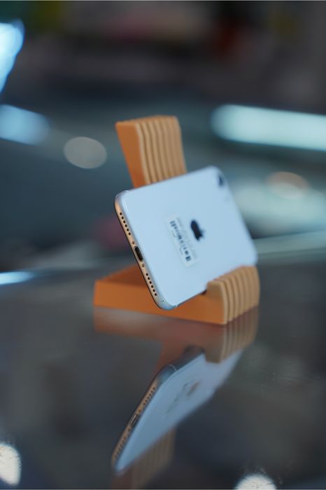 iPhone SE 64GB Silver Neverlock