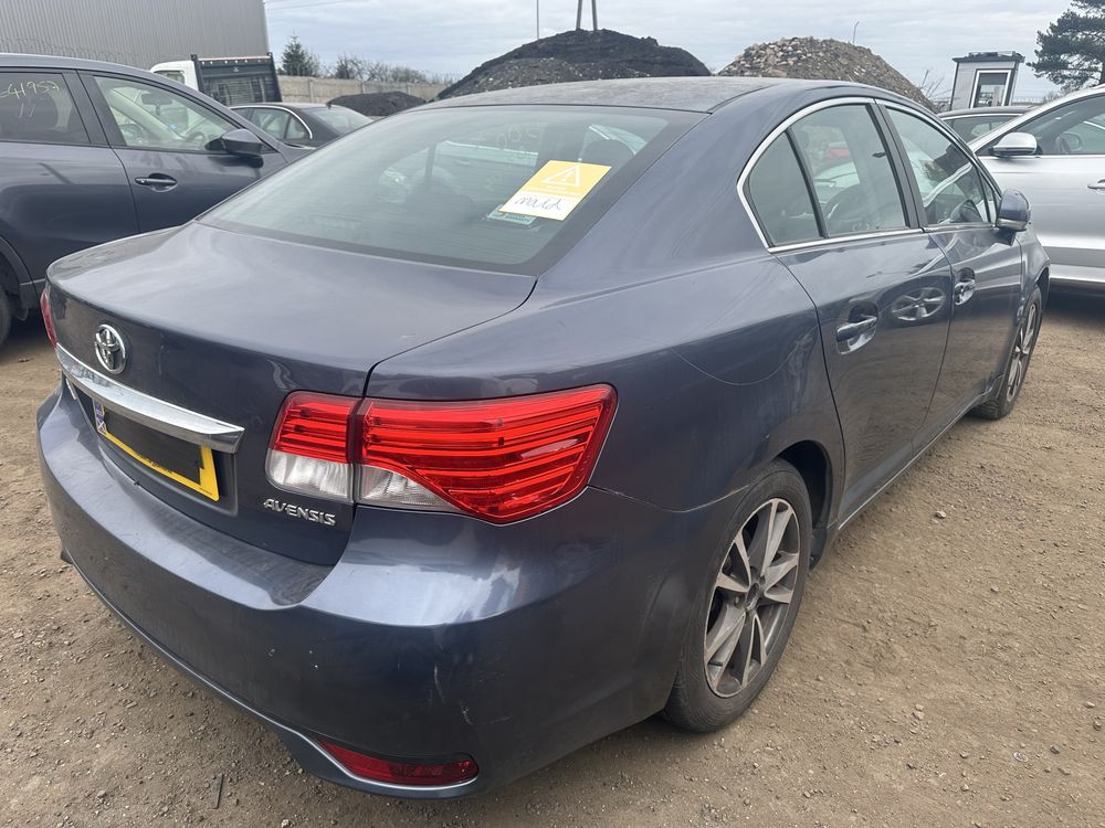 Toyota Avensis silnik 2.0 D-4D 2013r,Anglik