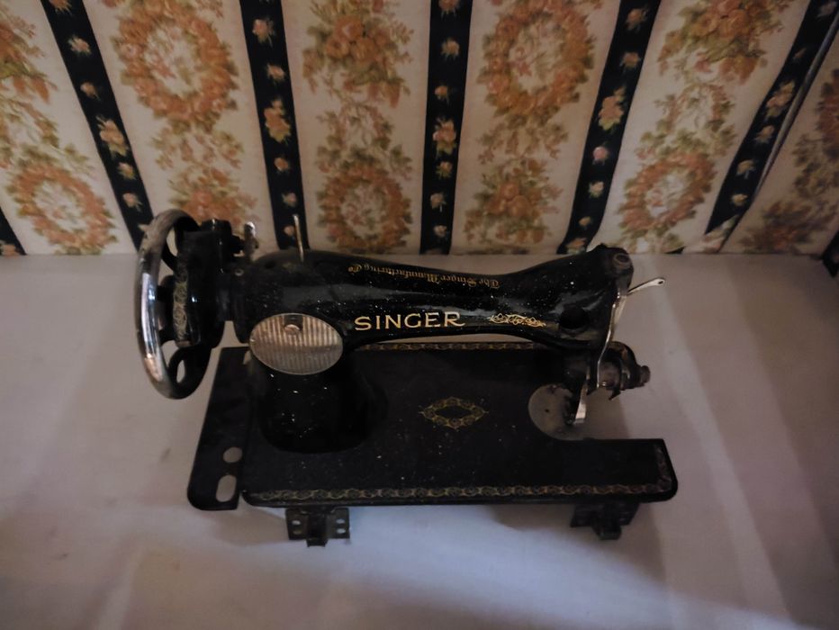 Máquina costura singer antiga em ótimo estado