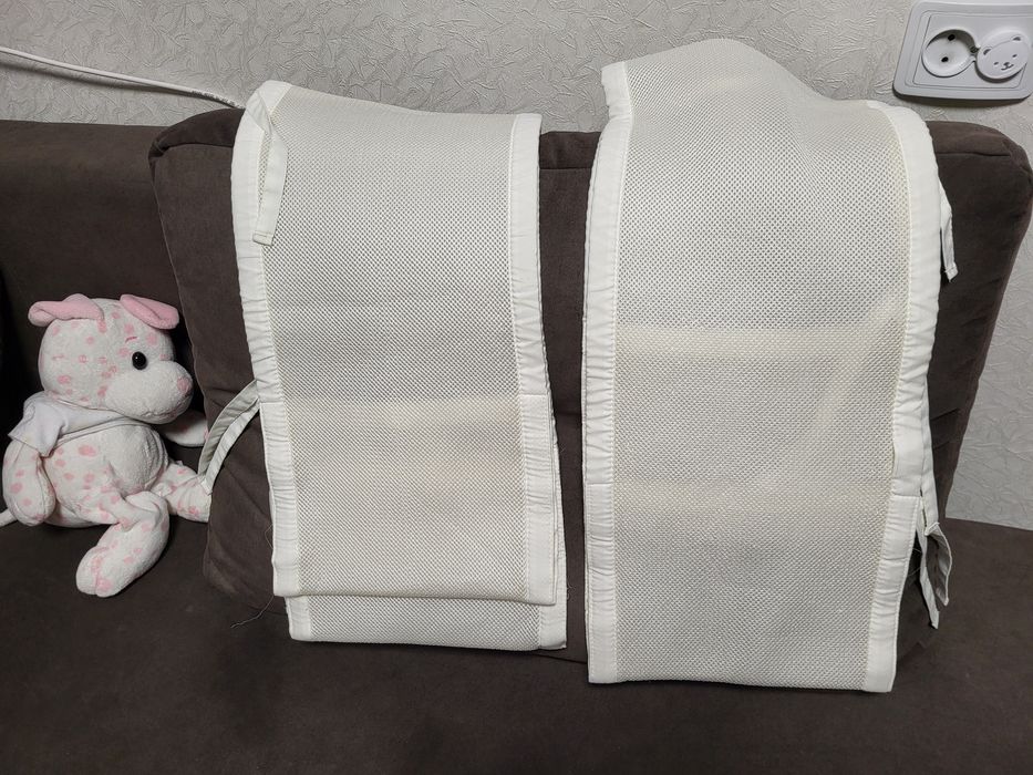 Безпечні бортики для дитячого ліжка