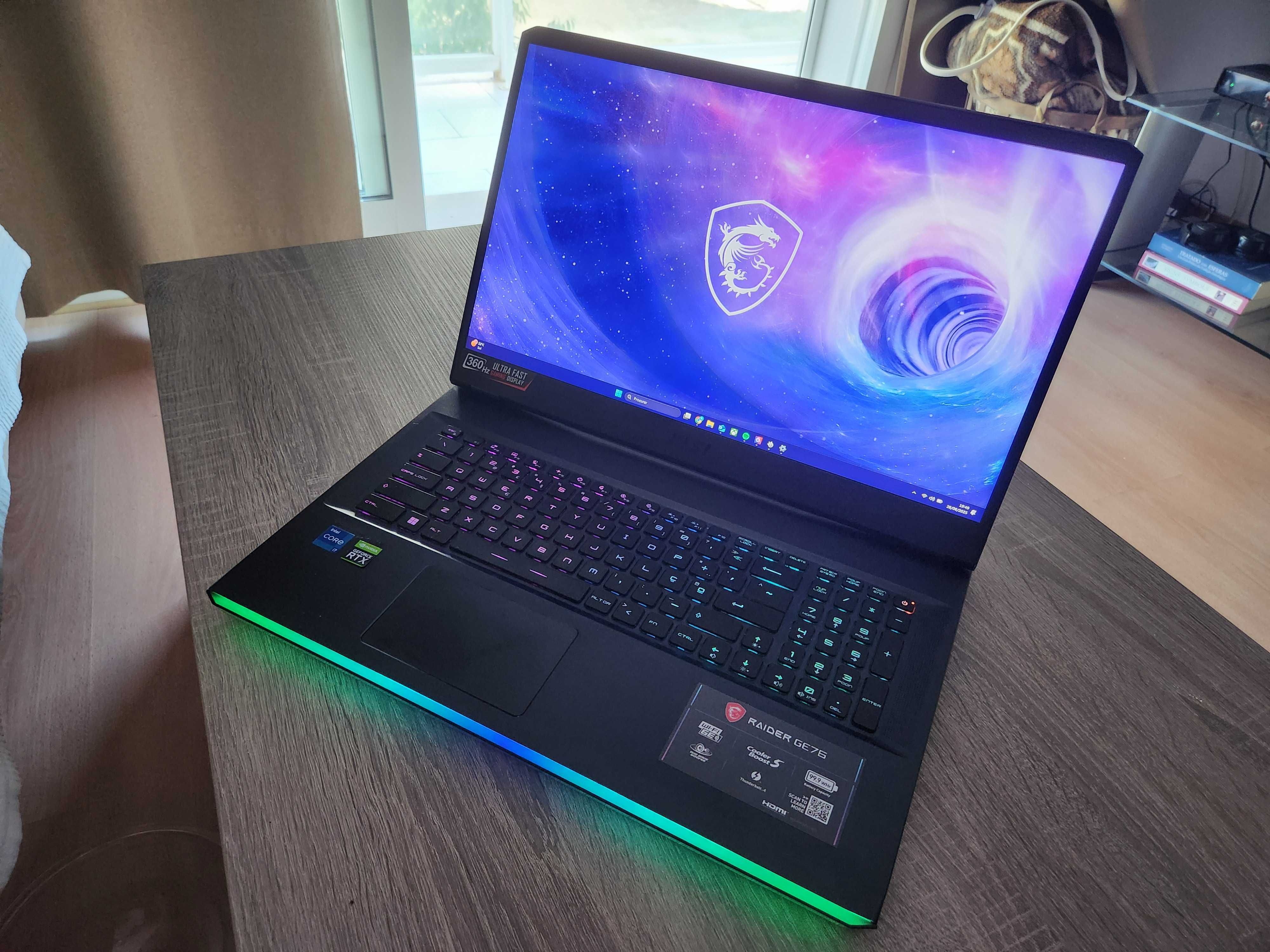 Laptop MSI Raider 17.3r Intel® Core™ i7-12700H GeForce RTX 3080 8GB