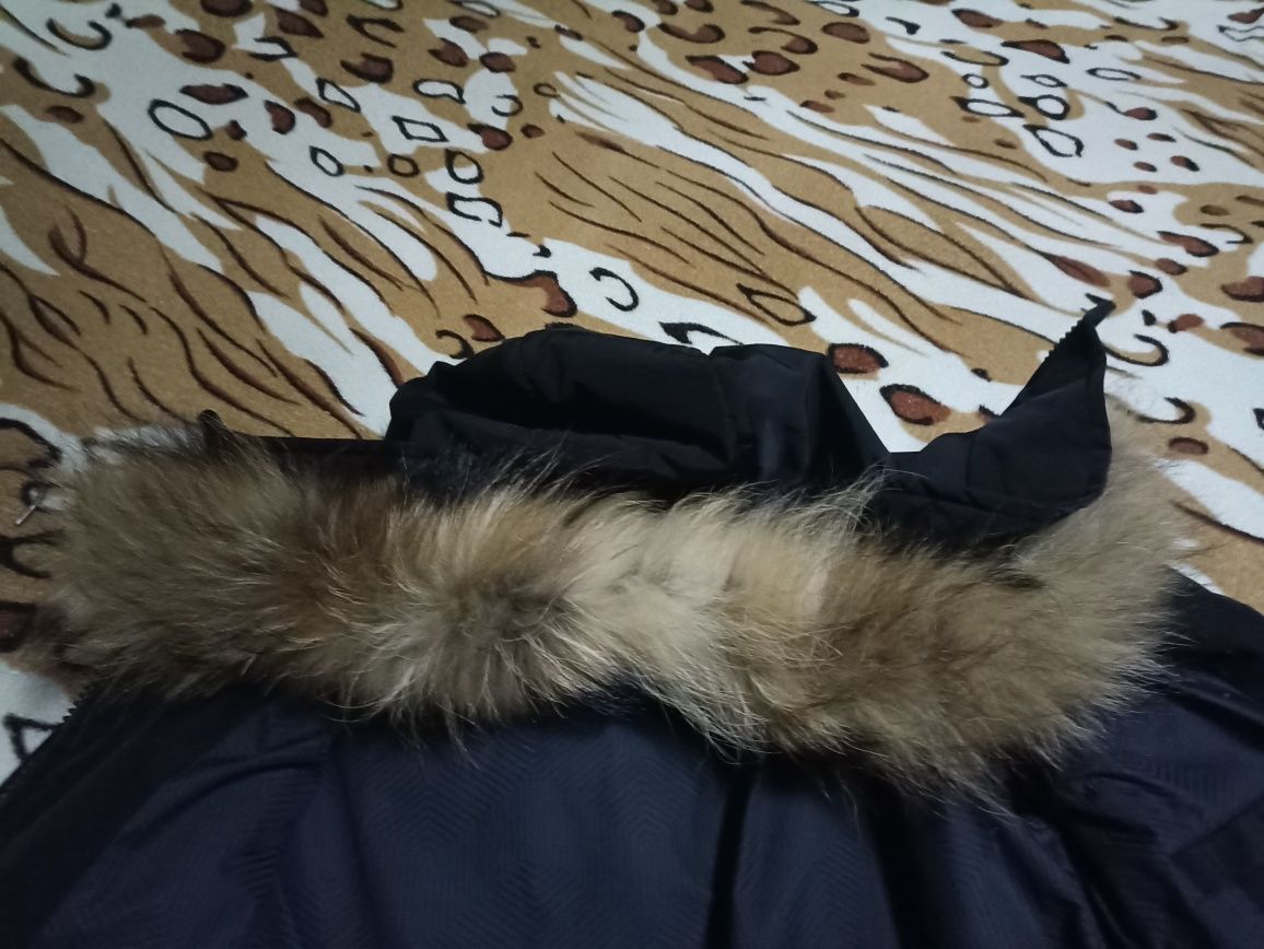 Продам зимовий пуховик чоловічий