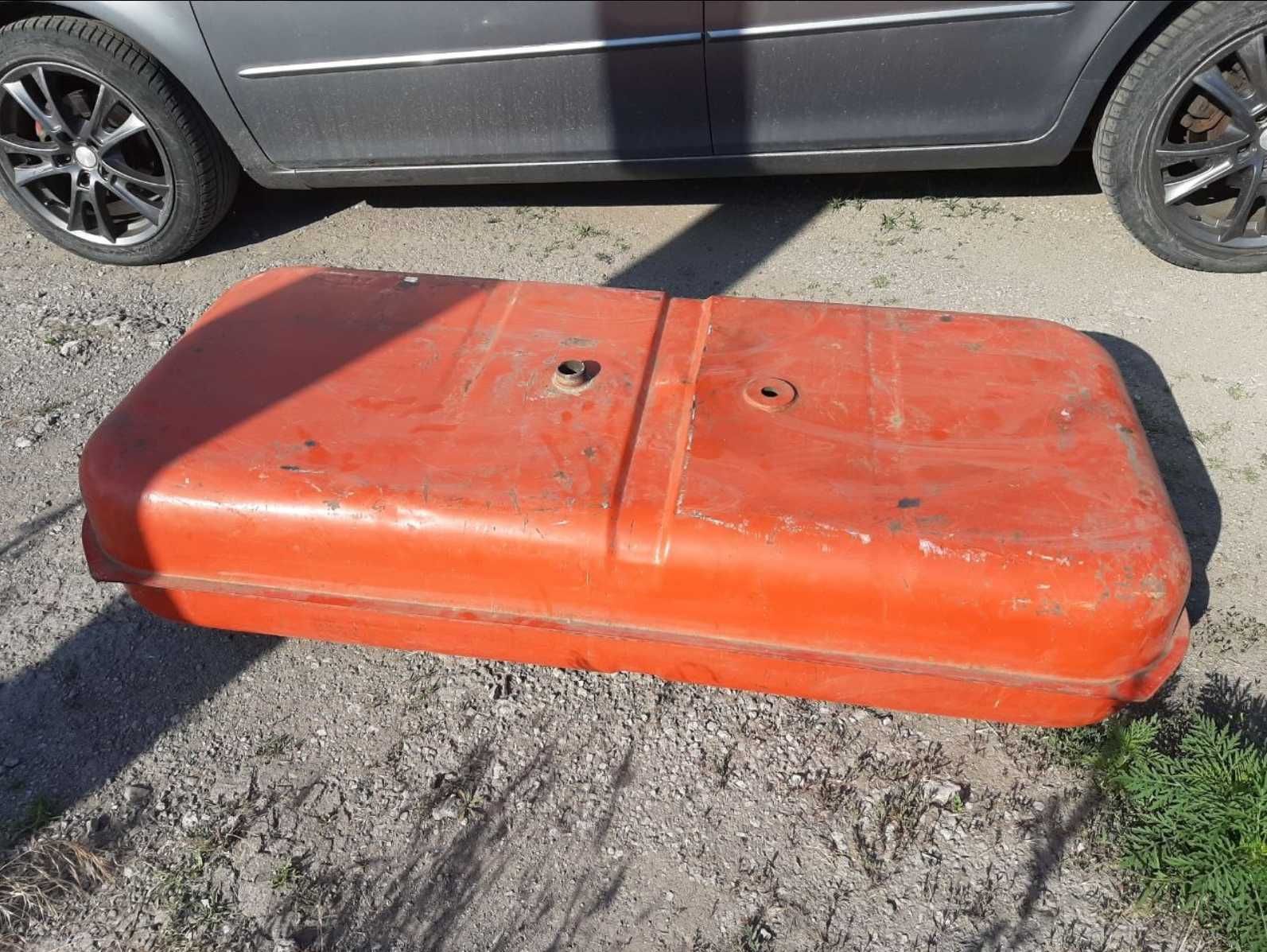 Меняю Продам Топливный Бак на 400л для бензина солярки или для душа