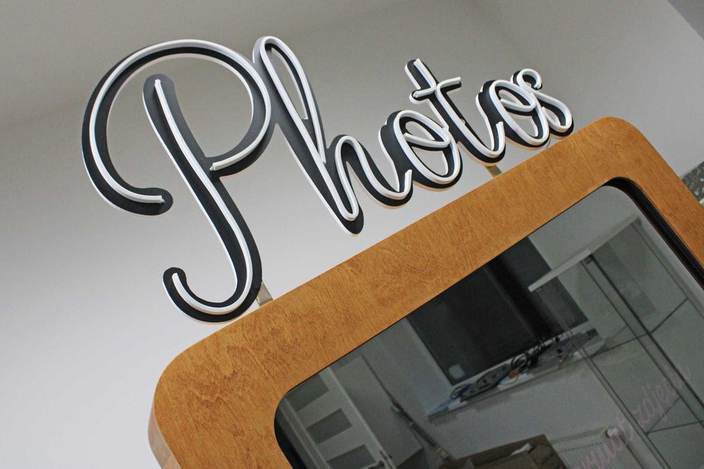 FOTOLUSTRO RETRO Selfie Mirror Boho drewniane fotobox Producent