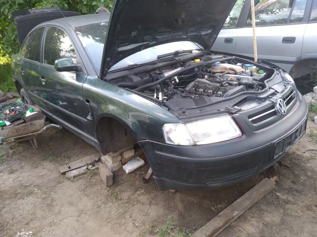 Двигатель 1.8турбо AEB