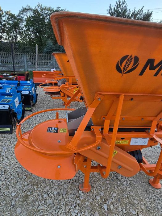 POSYPYWARKA Piaskarko- solarka Rozsiewacz komunalny MOTYL