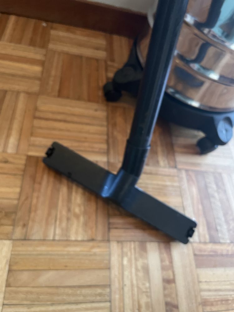 Aspirador de sólidos e líquidos EINHELL