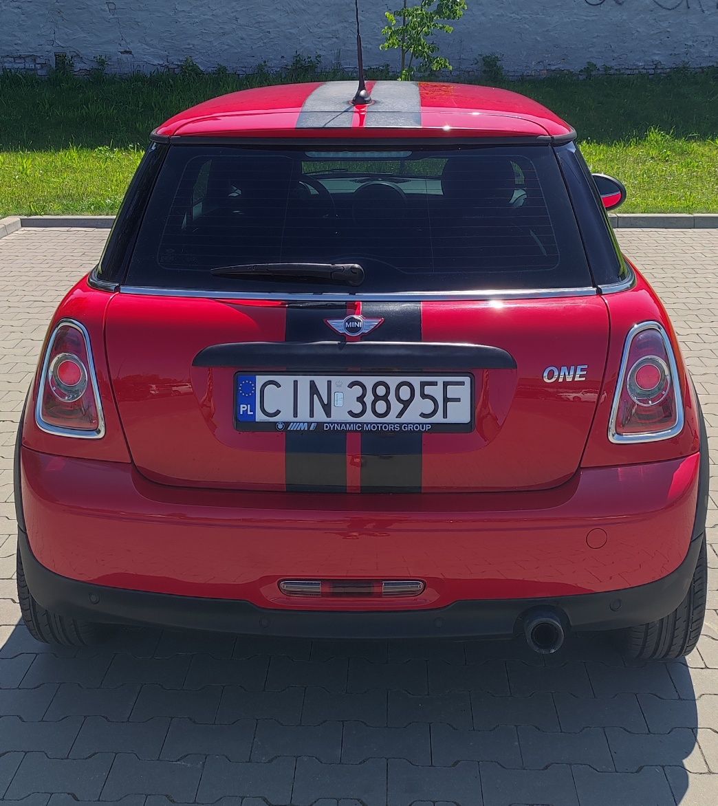 Mini Cooper One 2012r.