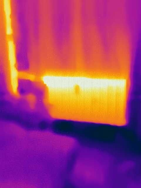 Badanie domu termowizja, Ubytki ciepła, usz. rury, przewody termowizja