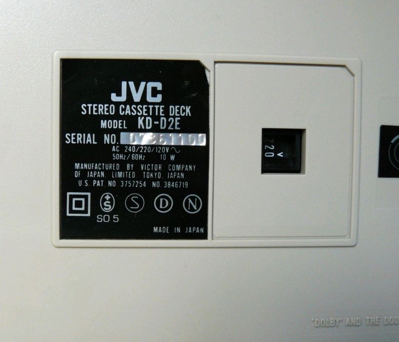 Продам касетну деку JVC KD-D2, made іn Japan
