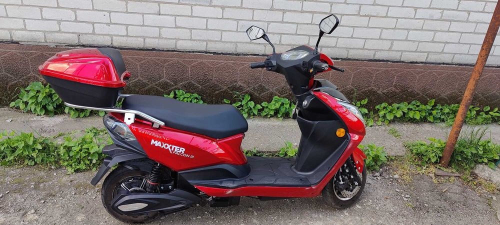 Електроскутер Maxxter Falcon 3