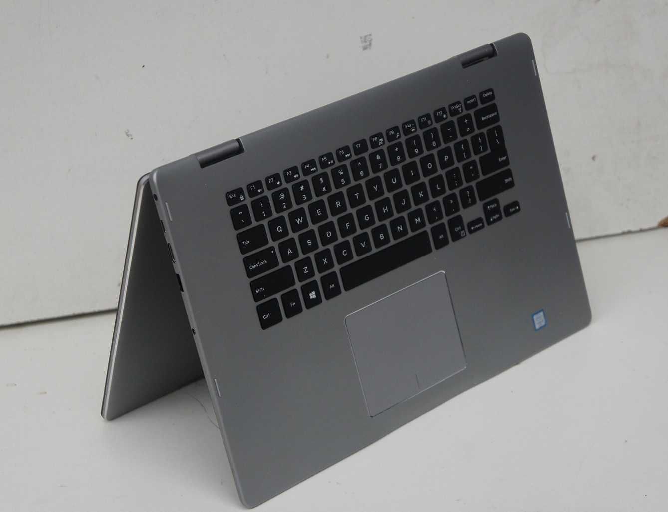 2в1 DELL 7569 i5-6200U 8GB DDR4  256GB 15,6IPS 1920x1080 Сенсорн