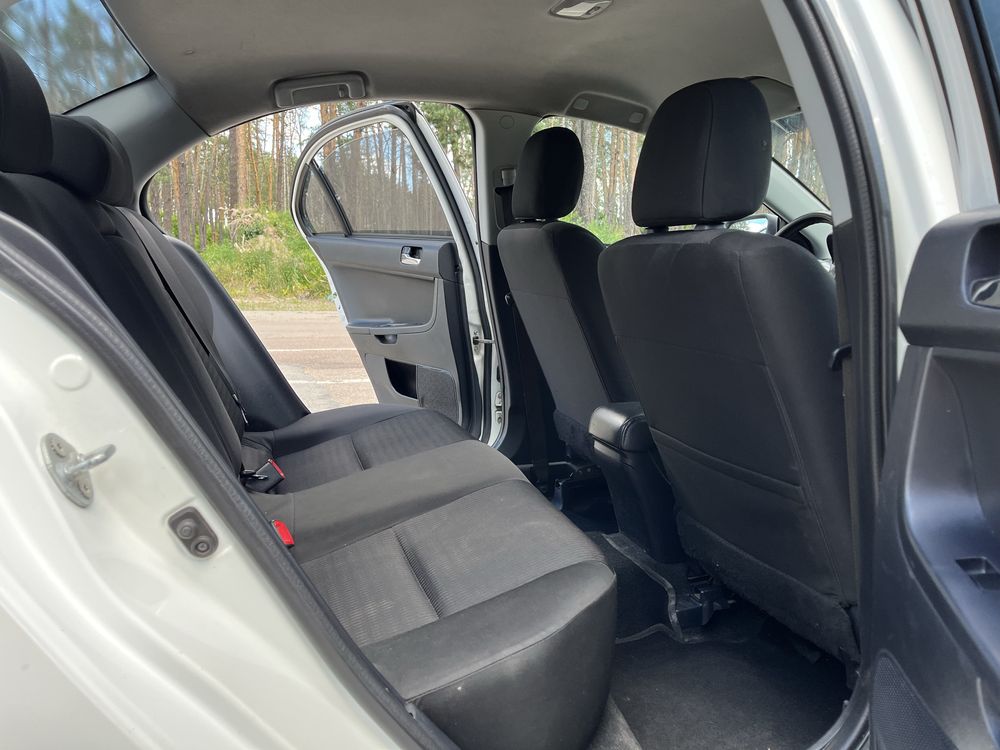 Продам автомобіль Mitsubishi Lancer