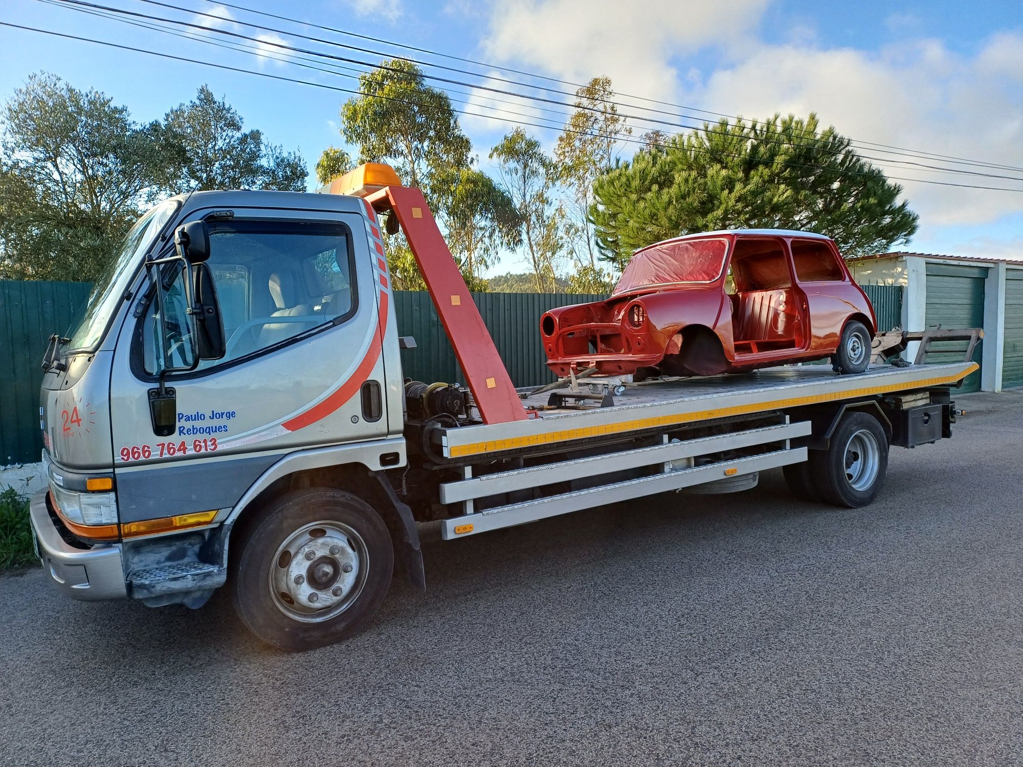 Serviços Pronto socorro reboques transportes carros