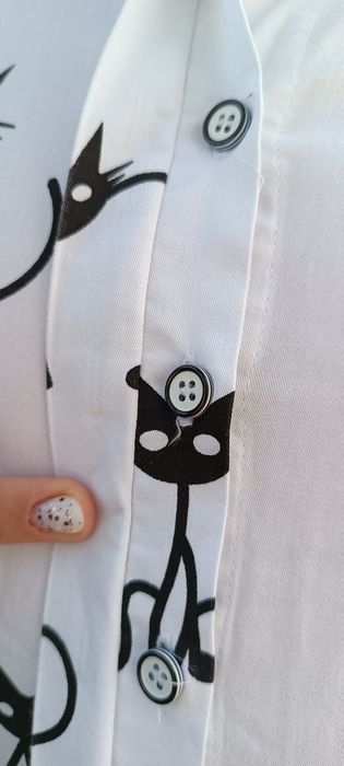 Рубашка белая с котами