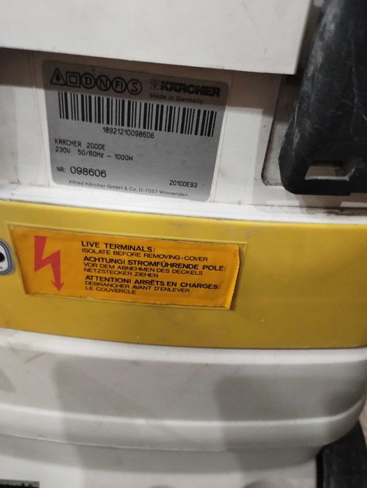 Odkurzacz przemysłowy KARCHER 2000 komplet