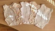 Body z krótkim rękawkiem 5 sztuk r. 56 + GRATISY